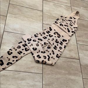 2 piece cheetah print set